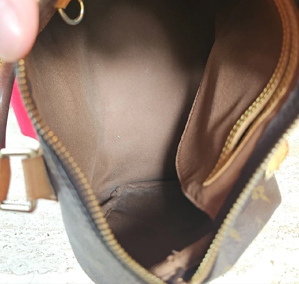 Louis Vuitton Brown Monogram Canvas Speedy 25 Satchel with Vachetta Trim